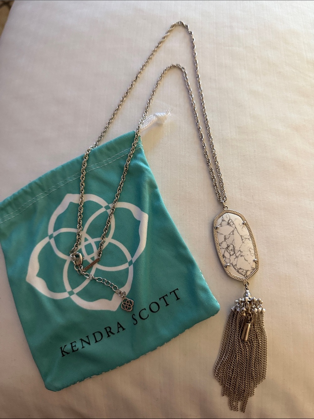 Kendra Scott 32” Howlite & Silver Rayne Tassel Necklace-EUC